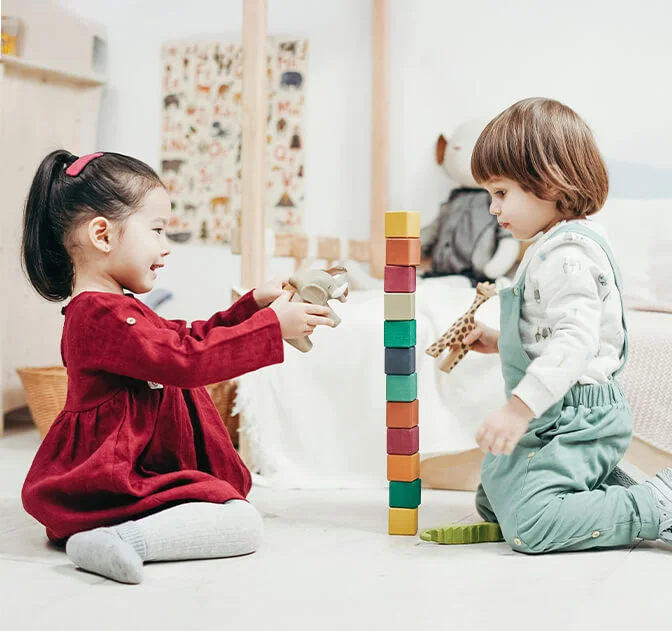 kids playing with blocks